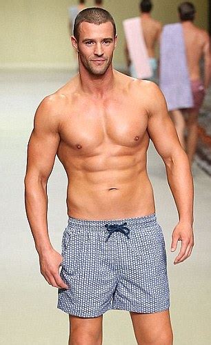 Kris Smith Displays His Fuller Physique In Speedos And Vows To Lose Weight Daily Mail Online