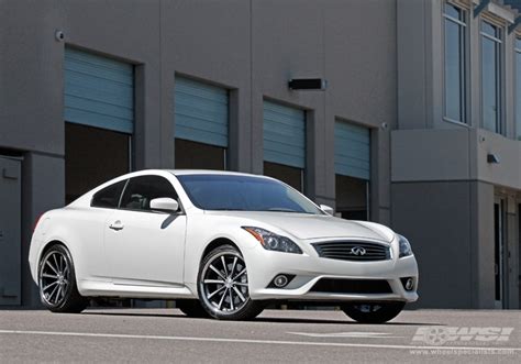 2011 Infiniti G37 Coupe With 20 Vossen Cv1 In Matte Black