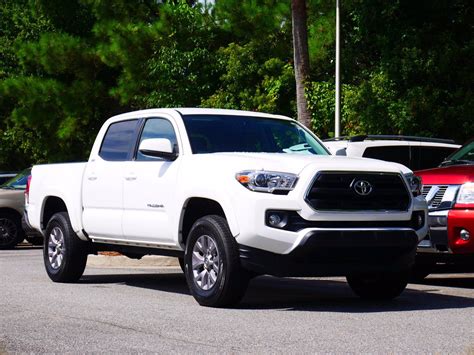 Pre Owned 2017 Toyota Tacoma Sr5 Rwd 4d Double Cab