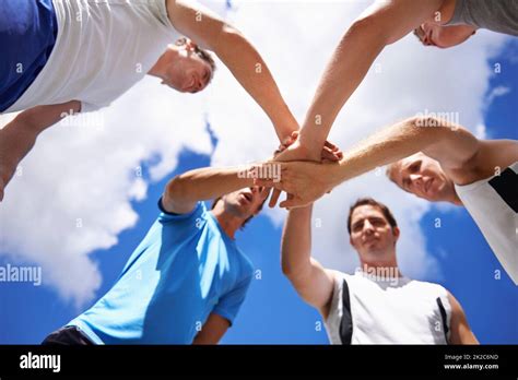 Soccer Team Huddle Hi Res Stock Photography And Images Alamy