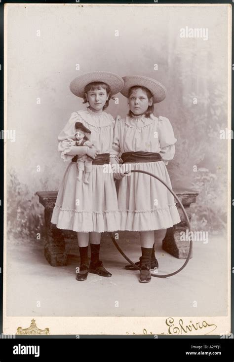 two german girls telegraph