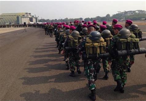 Batalyon infanteri 3/hiu petarung disingkat yonif 3/marinir adalah sebuah pasukan marinir tentara nasional indonesia (tni) angkatan laut (al) yang merupakan bagian dari brigade infanteri 1/marinir yang bermarkas besar di gedangan, sidoarjo, jawa timur. 3 Batalyon Untuk Melawan Asap Riau | Pekanbaru - Riau