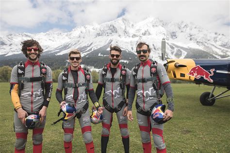 Wingsuit Base Jumping Red Bull