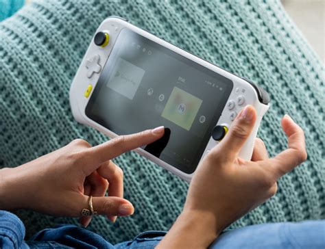 Logitechs G Cloud Gaming Handheld Arrives Today With An Obscene Price
