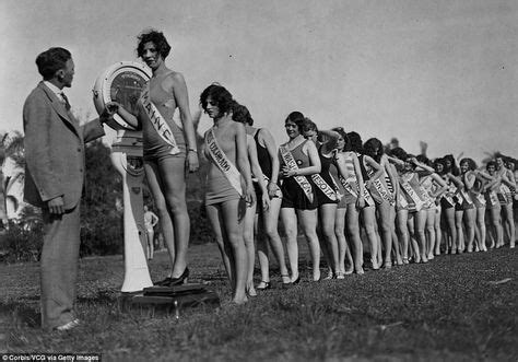 Vintage Images Capture The Glamour Of Th Century Beauty Pageants