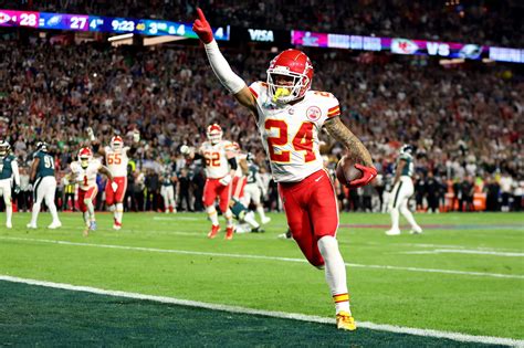 Chiefs training camp storylines to watch: From receivers to rookies to