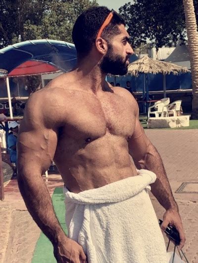 Pure Arab Men Hotness From Kuwait 🇰🇼 Tumbex