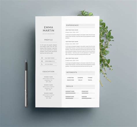 13 Photoshop Illustrator InDesign Resume Templates