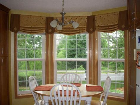 33 Wonderful Window Treatments For Bay Window In Kitchen In 2020 Bay