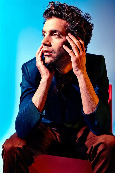 As well as being a songwriter and performer, mika has designed clothes and accessories, is a writer (including magazine columns, blogs and work on a book), illustrator and artist. Photos : Shooting photo de Mika pour "187cm Studio" - Mika ...