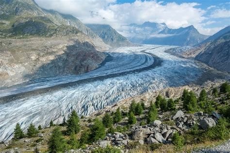 Aletsch Glacier 4-day guided hiking trip. 4-day trip. Certified leader