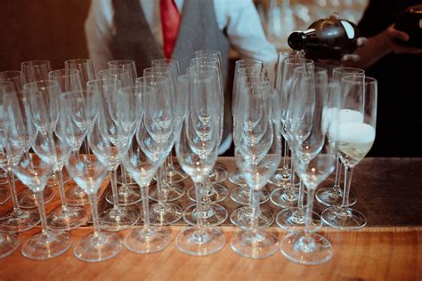 Your Wedding Bar Alcohol Service Options To Get The Party Started Joy