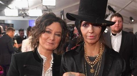 Conners Star Sara Gilbert Separates From Wife Linda Perry Following 5 Years Of Marriage