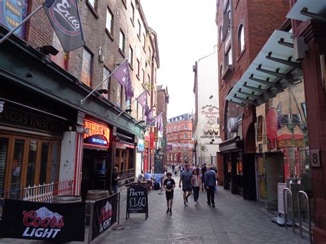 The official liverpool fc website. File:Mathew Street, Liverpool 01.jpg - Wikimedia Commons