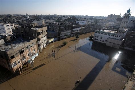 11 Photos Of The Sewage Flood Thats Devastated Gaza