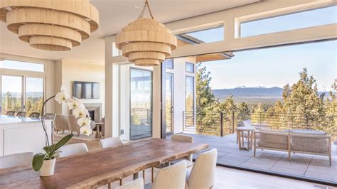 Expansive Glass Wall Openings Trending In Central Oregon Homes — Bend