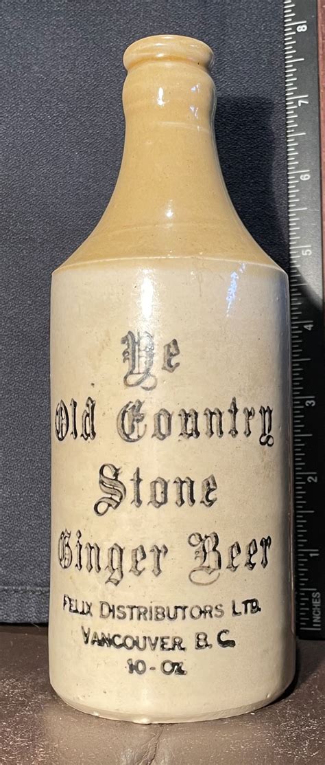 Thc759 Early 1900s Ye Old Country Stone Ginger Beer Bottle Bc