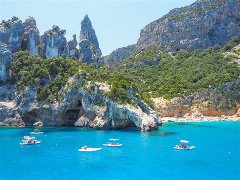 Scopri sul sito ufficiale di sardegna turismo il territorio, la cultura, gli eventi e organizza le tue vacanze in sardegna Italy, Sardinia: the wonderful wild beaches of the Orosei ...