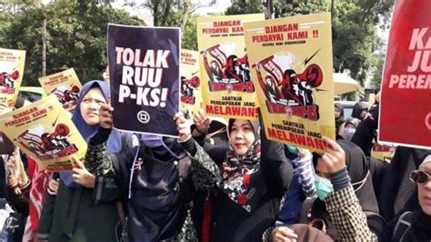 Ruu Pks Masuk Prolegnas Pengesahannya Urgen Karena Ribuan Penyintas