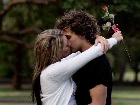14 Weird Psychological Reasons Someone Might Fall In Love With You