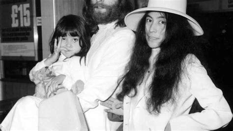El Día Que John Lennon Y Yoko Ono Secuestraron A Una Niña De 7 Años En