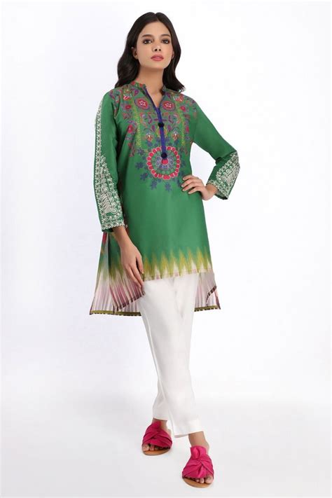 khaadi stylish summer kurtas and dresses pret spring collection 5