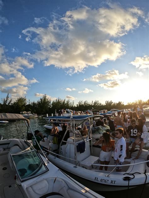 Rent a whole home for your next weekend or holiday. Orlando Boat Tours | Best Orlando Boat Rentals | Rent A ...