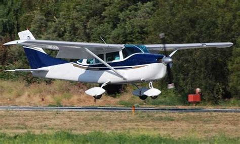 Cessna 205 Technical Specs History Pictures Aircrafts And Planes