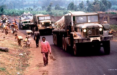 Rwanda has always been a tightly controlled society, organised like a pyramid from each district up to the top of government. EBC | Saiba mais sobre o massacre em Ruanda de 1994