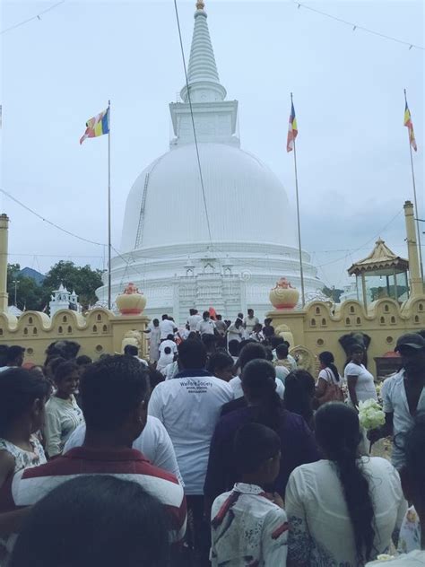 Mahiyangana Temple In Sri Lanka Editorial Photography Image Of Temple