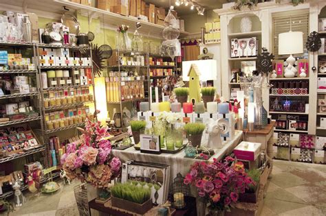 You'll never come up short when there are so many home accents to choose from. Home decor stores in NYC for decorating ideas and home ...