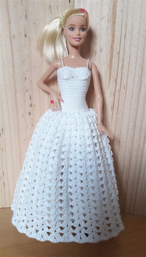 pin by jonim crochet on barbie kleidung barbie clothes barbie crochet gown barbie dress