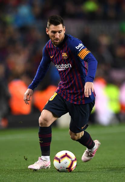 Watch real sociedad vs fc barcelona live online. Lionel Messi - Lionel Messi Photos - FC Barcelona vs. Real ...