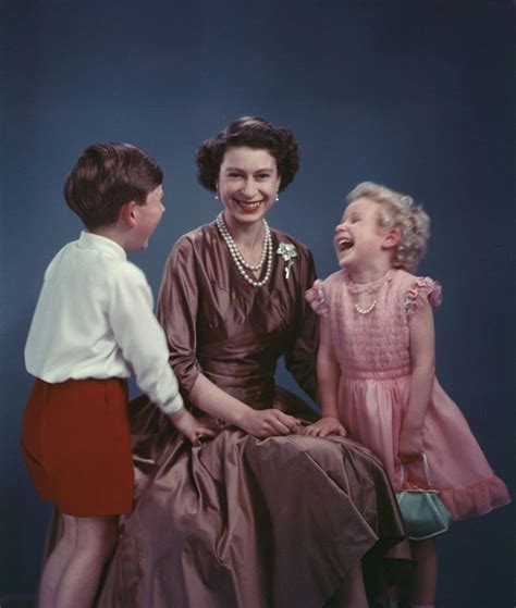 Queen elizabeth ii full name: 30 of Our Favorite Portraits of Queen Elizabeth II to ...