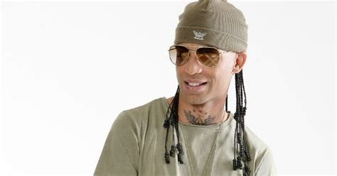 Biografia De Cantantes Biografia De Arcangel