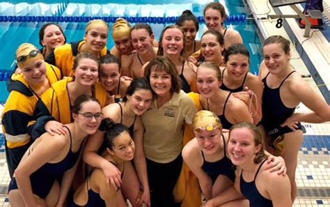 Prep Girls Swimming Baraboos Lynn Keeling Retires From Coaching After
