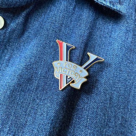 V For Victory Pin The History List