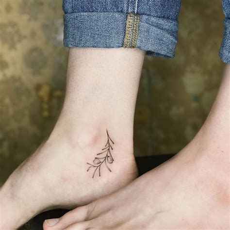 Tiny Foot Tattoo Ideas And Inspiration Popsugar Beauty