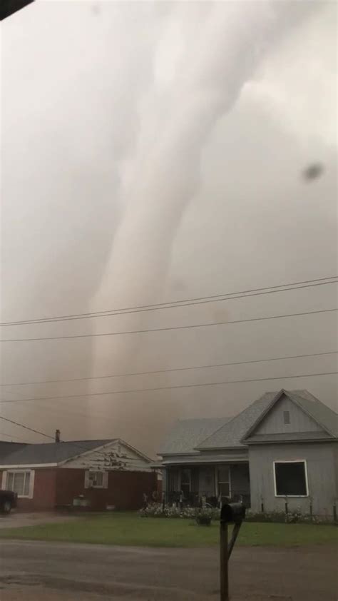 Massive Tornado Tears Through Magnum In Oklahoma Jukin Licensing