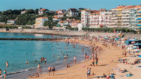 Very nice location 5 min to the beach. Grande Plage de Saint-Jean-de-Luz | Kids friendly beach in Saint-Jean-de-Luz (Basque Country)