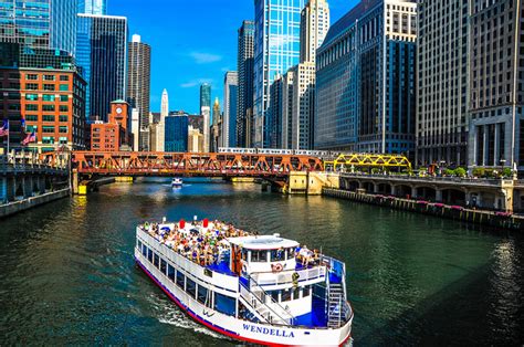 Chicago Boat Tour Chicago Riverwalk Restaurants Boat Rides Hotels