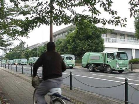 The site owner hides the web page description. 平塚市ゴミ収集車～次々と来る!～/Hiratuka City Japan - YouTube