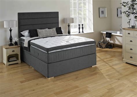 Dirancang dengan sistem pendukung dan kenyamanan terbaik seperti: King Koil Xtra Life Beds - King Koil