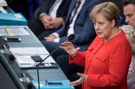 Und ihr audi trägt die nummer 007. Streit um Asylpolitik: Kanzlerin Merkel ohne Selbstzweifel ...