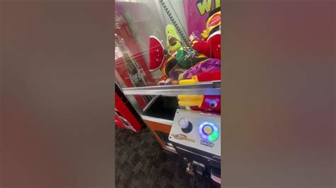 Tap Play Win Claw Machine Weird Win Youtube