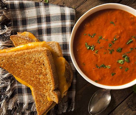 Find 35 easy and cheap dinner ideas that you can make in 30 minutes or less for your family! 8 Easy, Last-Minute Dinner Ideas Already in Your Kitchen ...