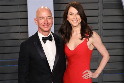 Jeff Bezos Ex Wife MacKenzie Scott Becomes The World S Richest Woman NZ Herald