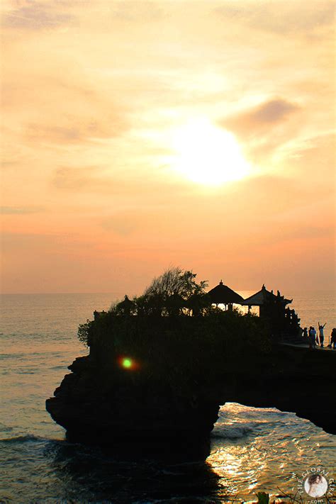 Sunset At Tanah Lot Temple Bali The Global Girl