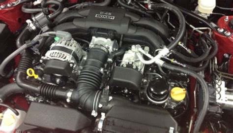 The boxer engine returns increased fuel economy due to its seamless functionality. شرح هندسي: مميزات وعيوب انواع المحركات المختلفة