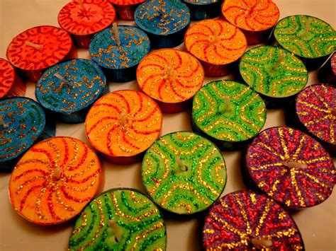 Make this diy wall hanging craft for diwali at your home in simple steps shown in the video. Diwali Decor